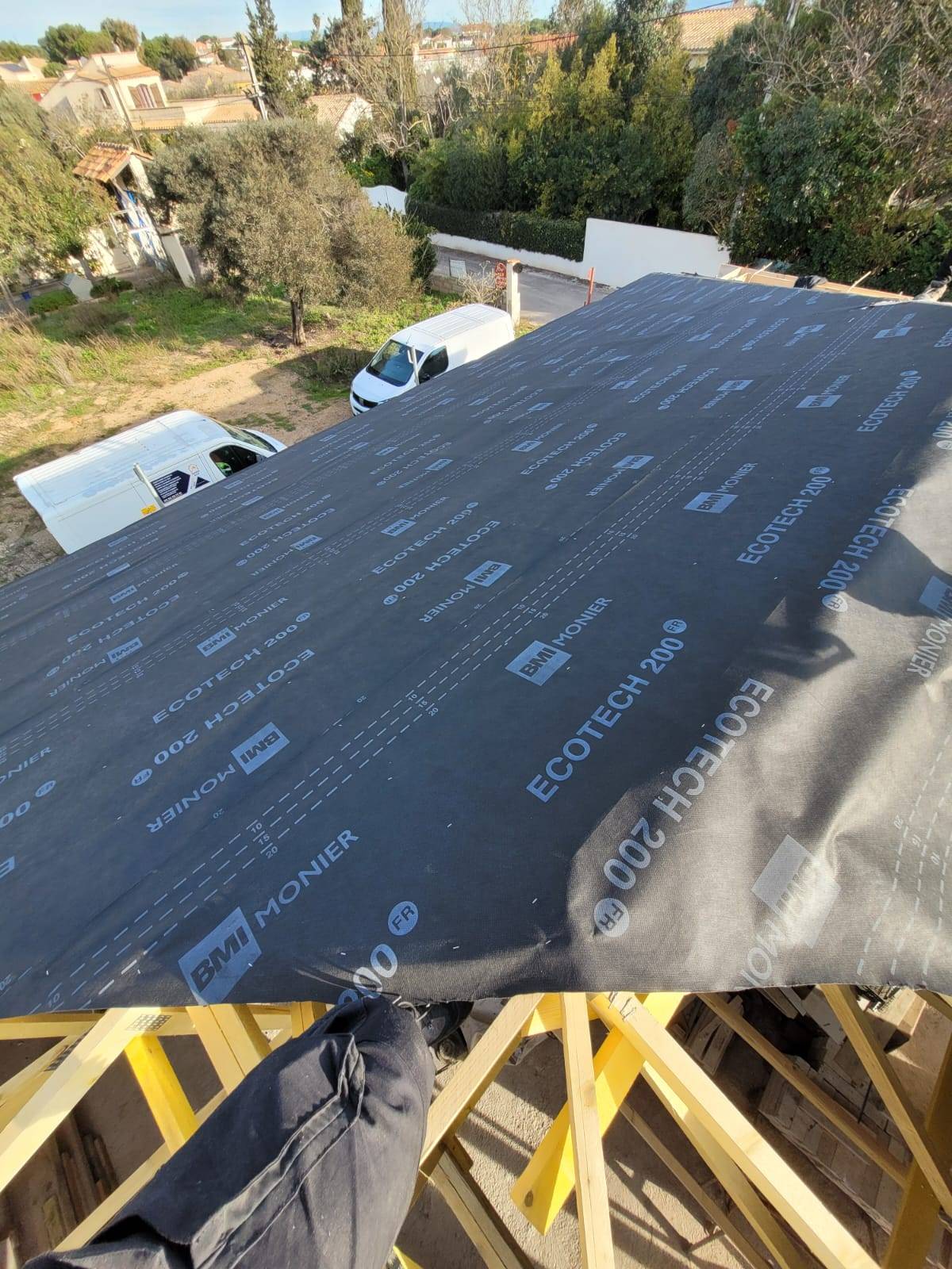 Charpentier couvreur à Vias – Intervention sur maisons individuelles