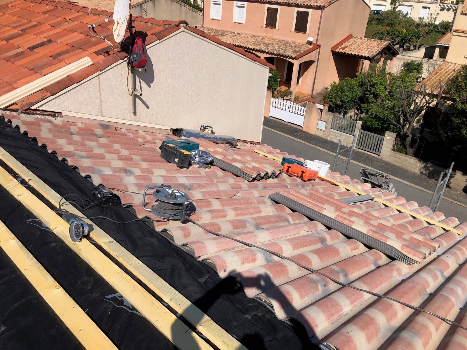Réfection complète de toiture isolée à Saint-Thibéry dans l'Hérault