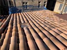 Charpente neuve sur villa en construction à Pézenas proche de Mèze dans l'Hérault